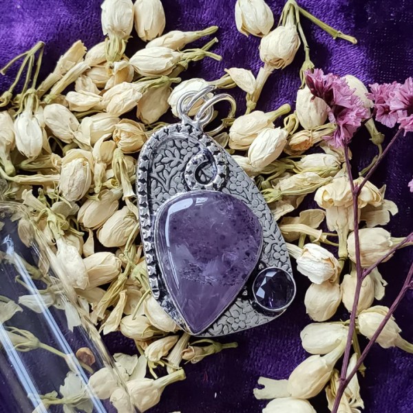 Amethyst Pendant (Tear-Shaped)
