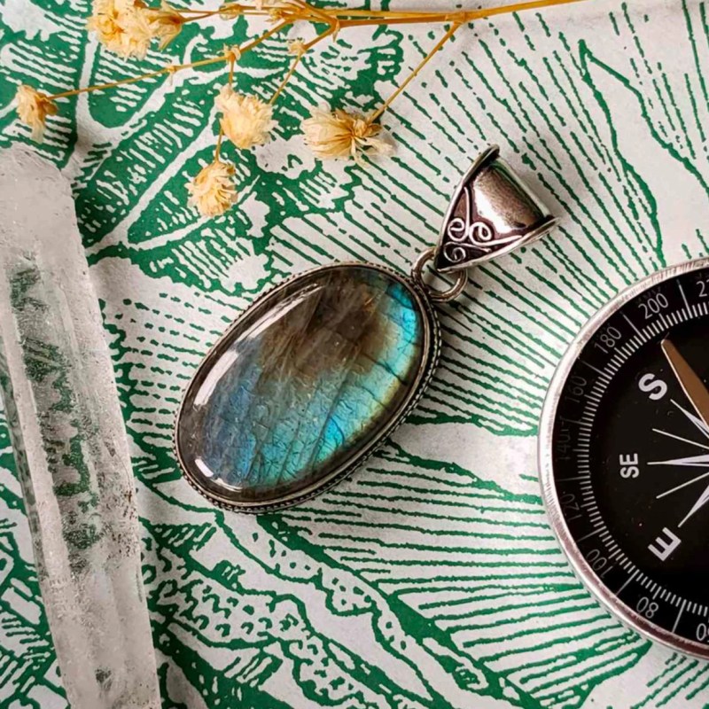 Labradorite Pendant (Oval-Shaped)