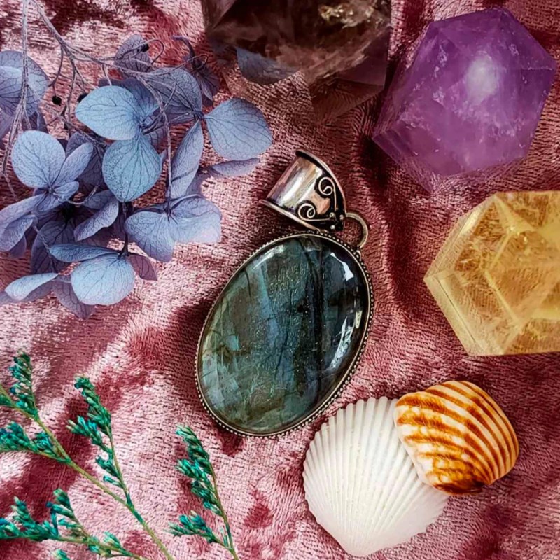 Labradorite Pendant (Oval-Shaped)