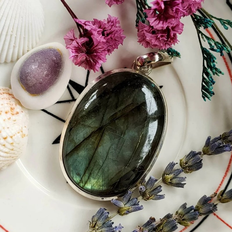 Labradorite Pendant (Oval-Shaped)