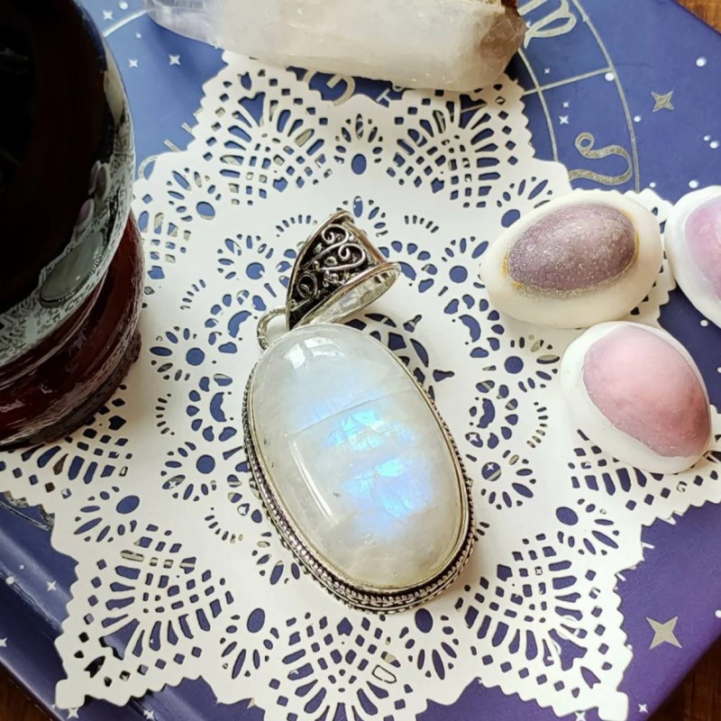 Moonstone Pendant (Oval-Shaped)
